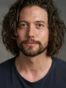Τζάκσον Ράθμπον (Jackson Rathbone)