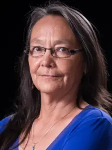 Τάντου Κάρντιναλ (Tantoo Cardinal)