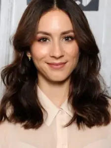 Troian Bellisario