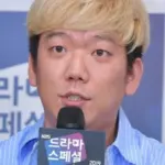 Lee Hyun-seok (Lee Hyun-suk)