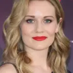 Cara Theobold