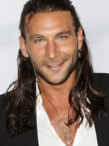 Zach McGowan