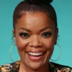 Ιβέτ Νικόλ Μπράουν (Yvette Nicole Brown)