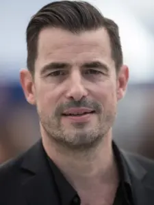 Κλάις Μπανγκ (Claes Bang)