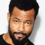 Αϊσάια Μουσταφά (Isaiah Mustafa)