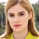 Νατάσα Εξηνταβελώνη (Natasa Exintaveloni)