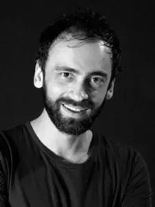 Χρήστος Σουγάρης (Hristos Sougaris)