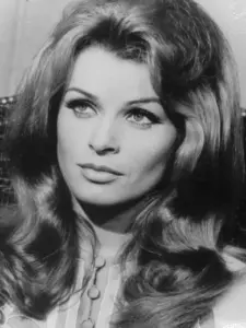 Ζέντα Μπέργκερ (Senta Berger)