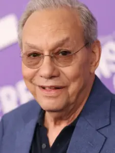 Λιούις Μπλακ (Lewis Black)