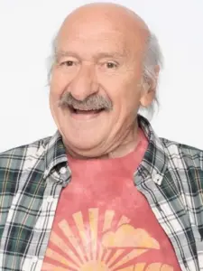 Βασίλης Κολοβός (Vasilis Kolovos)