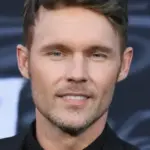 Σκοτ Χέιζ (Scott Haze)