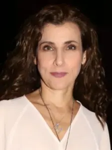 Μαρία Παπαλάμπρου (Maria Papalambrou)
