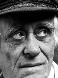 Δημήτρης Κατσούλης (Dimitris Katsoulis)