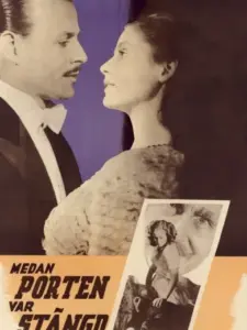 Medan porten var stängd