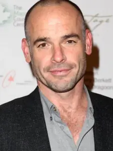Πολ Μπλάκθορν (Paul Blackthorne)