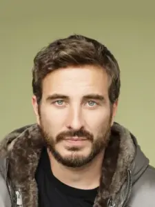 Ράιαν Κορ (Ryan Corr)