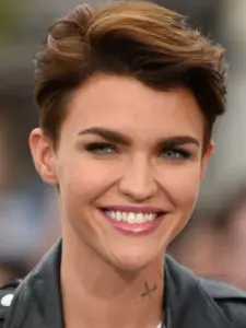 Ρούμπι Ρόουζ (Ruby Rose)