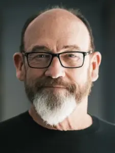 Chuck Russell