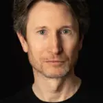 Τζόναθαν Έιρις (Jonathan Aris)
