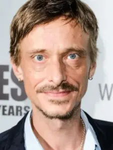 Μακένζι Κρουκ (Mackenzie Crook)