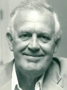 Joss Ackland