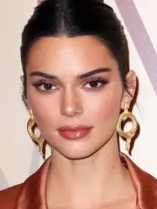 Κένταλ Τζένερ (Kendall Jenner)