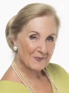 Κάρμεν Ρουγγέρη (Karmen Rouggeri)