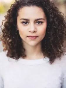 Λίλι Σαντιάγκο (Lily Santiago)