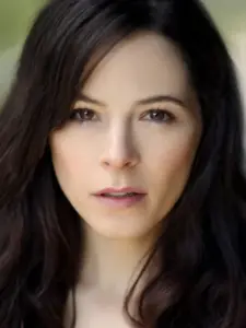 Ελέιν Κάσιντυ (Elaine Cassidy)
