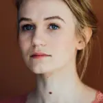 Λεονί Γουέσελοβ (Leonie Wesselow)