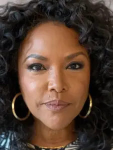 Lynn Whitfield