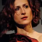 Γιούλη Τσαγκαράκη (Giouli Tsagaraki)