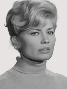 Nadia Sanders