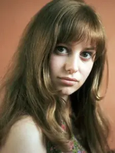 Susan George