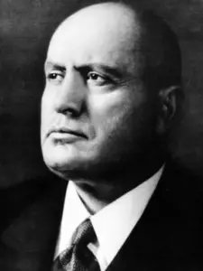 Μπενίτο Μουσολίνι (Benito Mussolini)