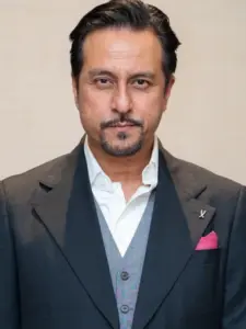 Bront Palarae