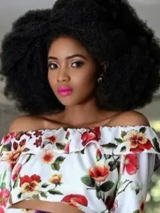 Lunathi Mampofu