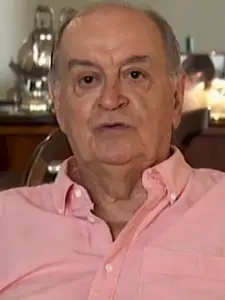 Κώστας Λυχναράς (Kostas Lyhnaras)