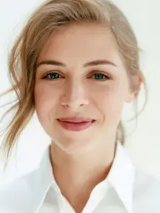 Ερμιόνη Κόρφιλντ (Hermione Corfield)