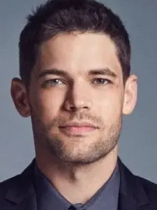 Jeremy Jordan