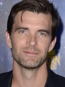 Lucas Bryant