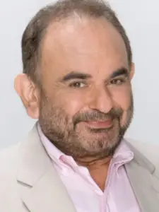 Σάκης Μπουλάς (Sakis Boulas)