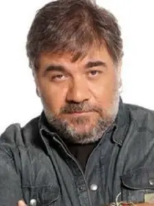 Δημήτρης Σταρόβας (Dimitris Starovas)