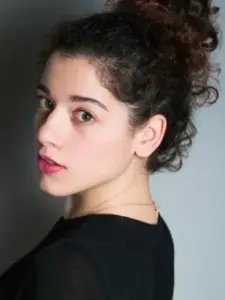 Μαριέλα Δουμπού (Mariela Doumpou)