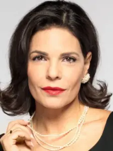 Μαρίνα Ασλάνογλου (Marina Aslanoglou)