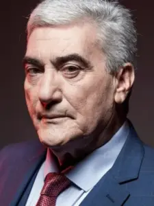 Νίκος Νικολάου (Nikos Nikolaou)