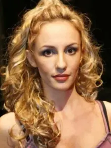 Μαίρη Ακριβοπούλου (Mary Akrivopoulou)