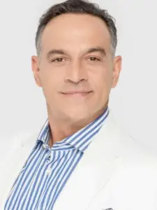 Κρατερός Κατσούλης (Krateros Katsoulis)