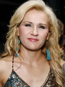 Μπέσυ Μάλφα (Bessy Malfa)