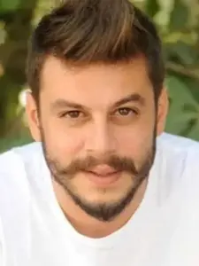 Λεωνίδας Καλφαγιάννης (Leonidas Kalfagiannis)